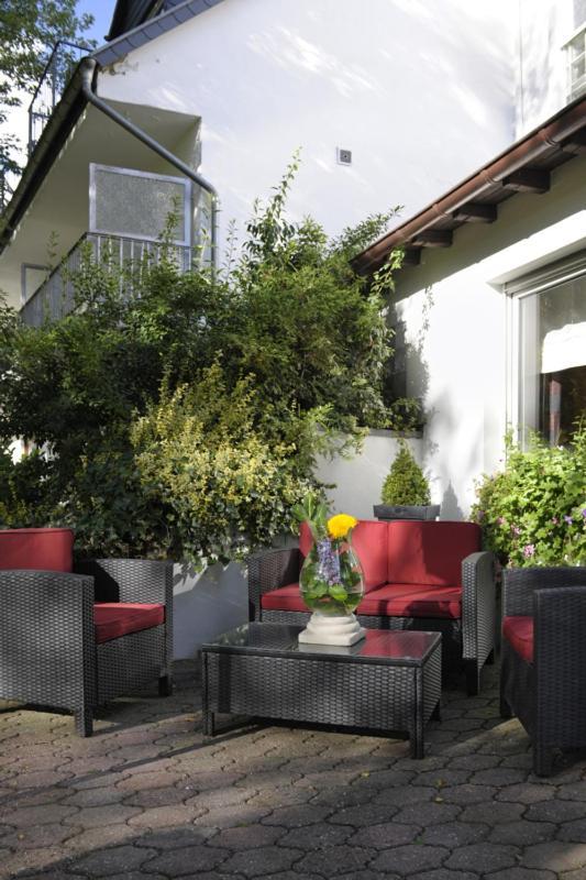 Deudesfeld Hotel Zur Post מראה חיצוני תמונה