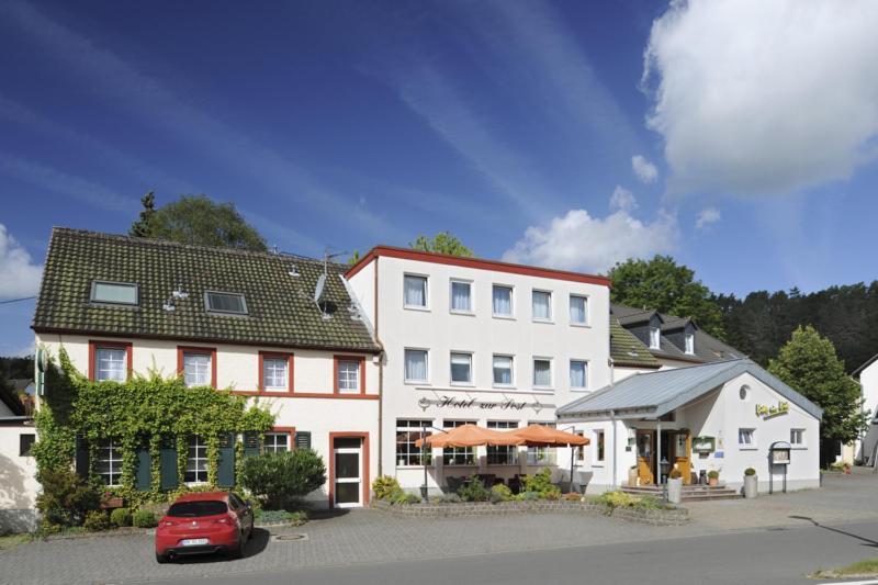 Deudesfeld Hotel Zur Post מראה חיצוני תמונה