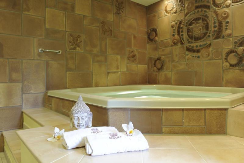 Deudesfeld Hotel Zur Post מראה חיצוני תמונה